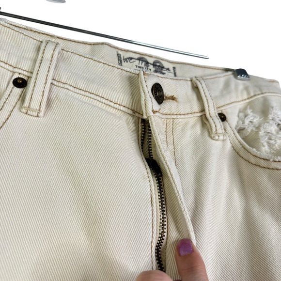 WE THE FREE CRVY Straight Shooter Jean Ivory 28 Free People Boho Distressed - Picture 6 of 16